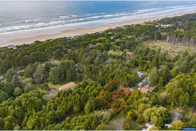 Ne Washington St, Yachats, OR 97498 - Photo 2