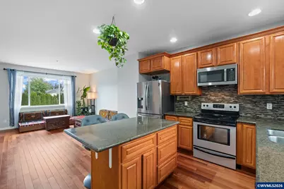 2619 SE 109th Av, Portland, OR 97266 - Photo 4