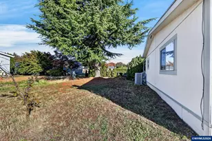 300 SE Lacreole Dr, Dallas, OR 97338 - Photo 34