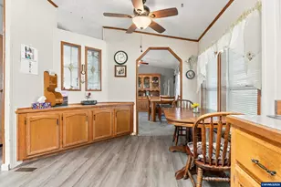 1145 SW Cypress St, McMinnville, OR 97128 - Photo 24