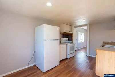 2400 SE Stratus Av, McMinnville, OR 97128 - Photo 8