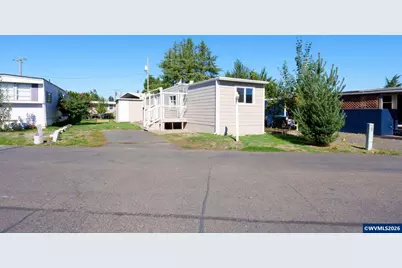 2400 SE Stratus Av, McMinnville, OR 97128 - Photo 2