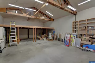 17234 Oakdale Rd, Dallas, OR 97338 - Photo 30