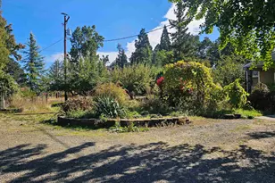 32697 S Meridian Rd, Woodburn, OR 97071 - Photo 4