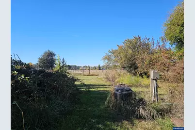 32697 S Meridian Rd, Woodburn, OR 97071 - Photo 38