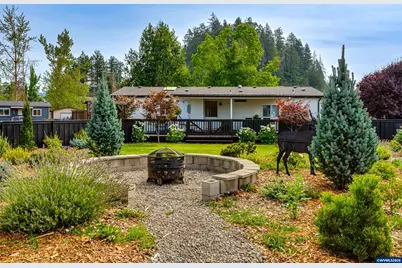 2226 32nd St, Springfield, OR 97477 - Photo 22