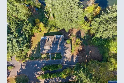 245 SW Linn Pl, Mill City, OR 97360 - Photo 34
