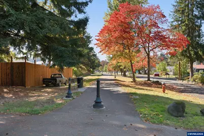 245 SW Linn Pl, Mill City, OR 97360 - Photo 42