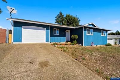 690 NE 5th St, Willamina, OR 97396 - Photo 2