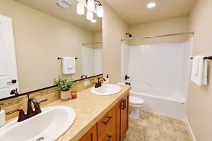 19950 SW Palouse St, Beaverton, OR 97006 - Photo 10