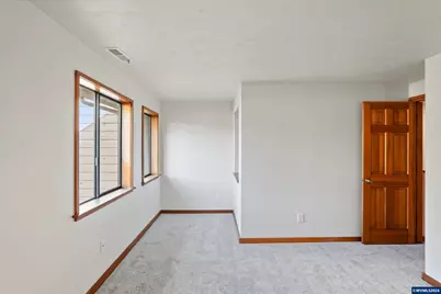 172 NE Powderhorn Dr, Corvallis, OR 97330 - Photo 24
