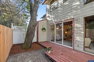 172 NE Powderhorn Dr, Corvallis, OR 97330 - Photo 28