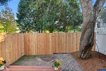 172 NE Powderhorn Dr, Corvallis, OR 97330 - Photo 30