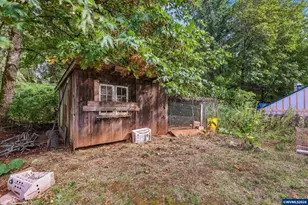 6596 River Rd S, Salem, OR 97306 - Photo 32