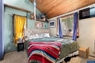 6596 River Rd S, Salem, OR 97306 - Photo 16