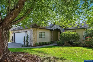 652 Castle Pine Dr N, Keizer, OR 97303 - Photo 2