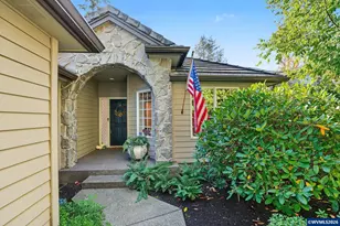 652 Castle Pine Dr N, Keizer, OR 97303 - Photo 4