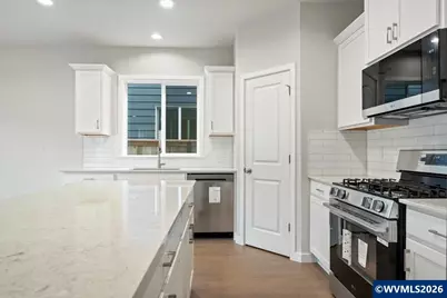 7433 SE Berg Dr, Corvallis, OR 97330 - Photo 12
