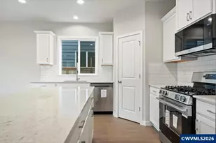 7433 SE Berg Dr, Corvallis, OR 97330 - Photo 12