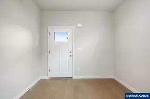 7433 SE Berg Dr, Corvallis, OR 97330 - Photo 2