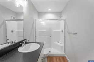 1680 SE Barberry (-1692) Dr, Dallas, OR 97338 - Photo 8