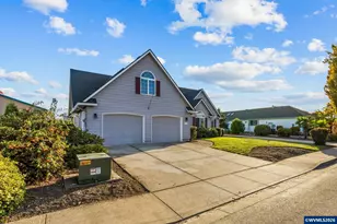 731 Aeronca St, Independence, OR 97351 - Photo 2