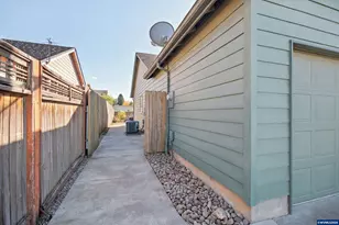 1526 El Segundo Ave NE, Keizer, OR 97303 - Photo 40