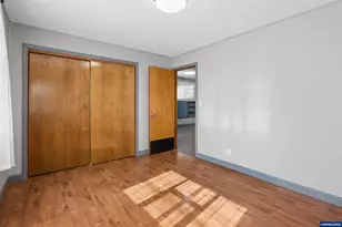 389 Maxwell Rd, Eugene, OR 97404 - Photo 12