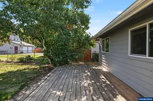 161 N 7th St, Jefferson, OR 97352 - Photo 28
