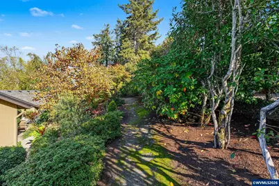 3674 Burning Tree Dr S, Salem, OR 97302 - Photo 38