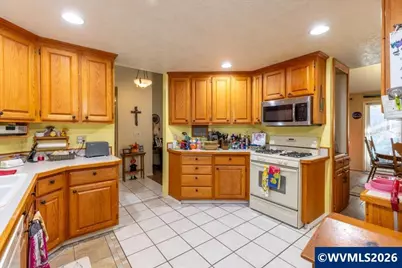 5728 Moonstone Lp SE, Salem, OR 97306 - Photo 10