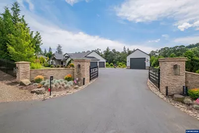 8478 Valley Wy SE, Turner, OR 97392 - Photo 2