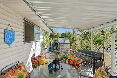 1306 Hampton Wy, Woodburn, OR 97071 - Photo 26