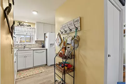 1306 Hampton Wy, Woodburn, OR 97071 - Photo 18