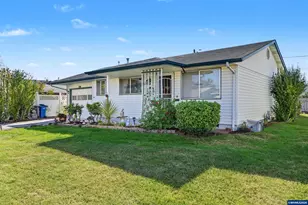 1306 Hampton Way, Woodburn, OR 97071 - Photo 2