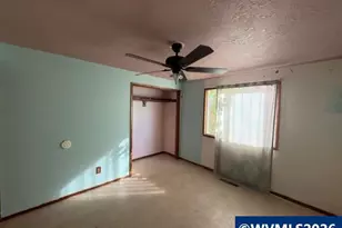 1105 Orchard Ln, Woodburn, OR 97071 - Photo 10