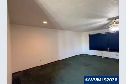 1105 Orchard Ln, Woodburn, OR 97071 - Photo 4