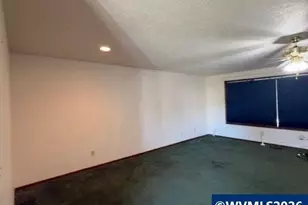 1105 Orchard Ln, Woodburn, OR 97071 - Photo 4