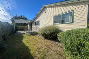 1590 Astor Way, Woodburn, OR 97071 - Photo 16