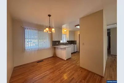 1590 Astor Wy, Woodburn, OR 97071 - Photo 4