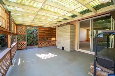 1742 Raywanda Ct NE, Salem, OR 97301 - Photo 32