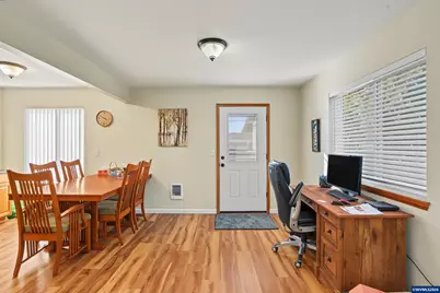 455 W Washington St, Stayton, OR 97383 - Photo 30