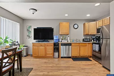 455 W Washington St, Stayton, OR 97383 - Photo 8