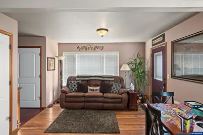 455 W Washington St, Stayton, OR 97383 - Photo 6