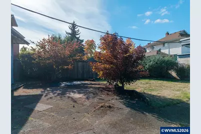 1016 SW Washington St, Albany, OR 97321 - Photo 10