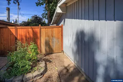 512 Cardinal Wy, Springfield, OR 97477 - Photo 30
