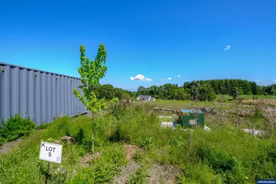 608 NE Kerns Dr, Dallas, OR 97338 - Photo 1