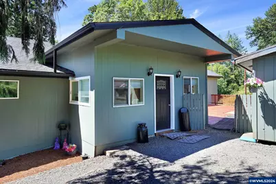40787 Snow Peak Dr, Lebanon, OR 97355 - Photo 1