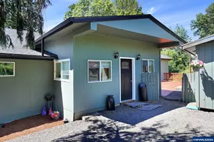 40787 Snow Peak Dr, Lebanon, OR 97355 - Photo 1