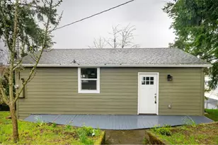 139 SE Hankel St, Dallas, OR 97338 - Photo 1